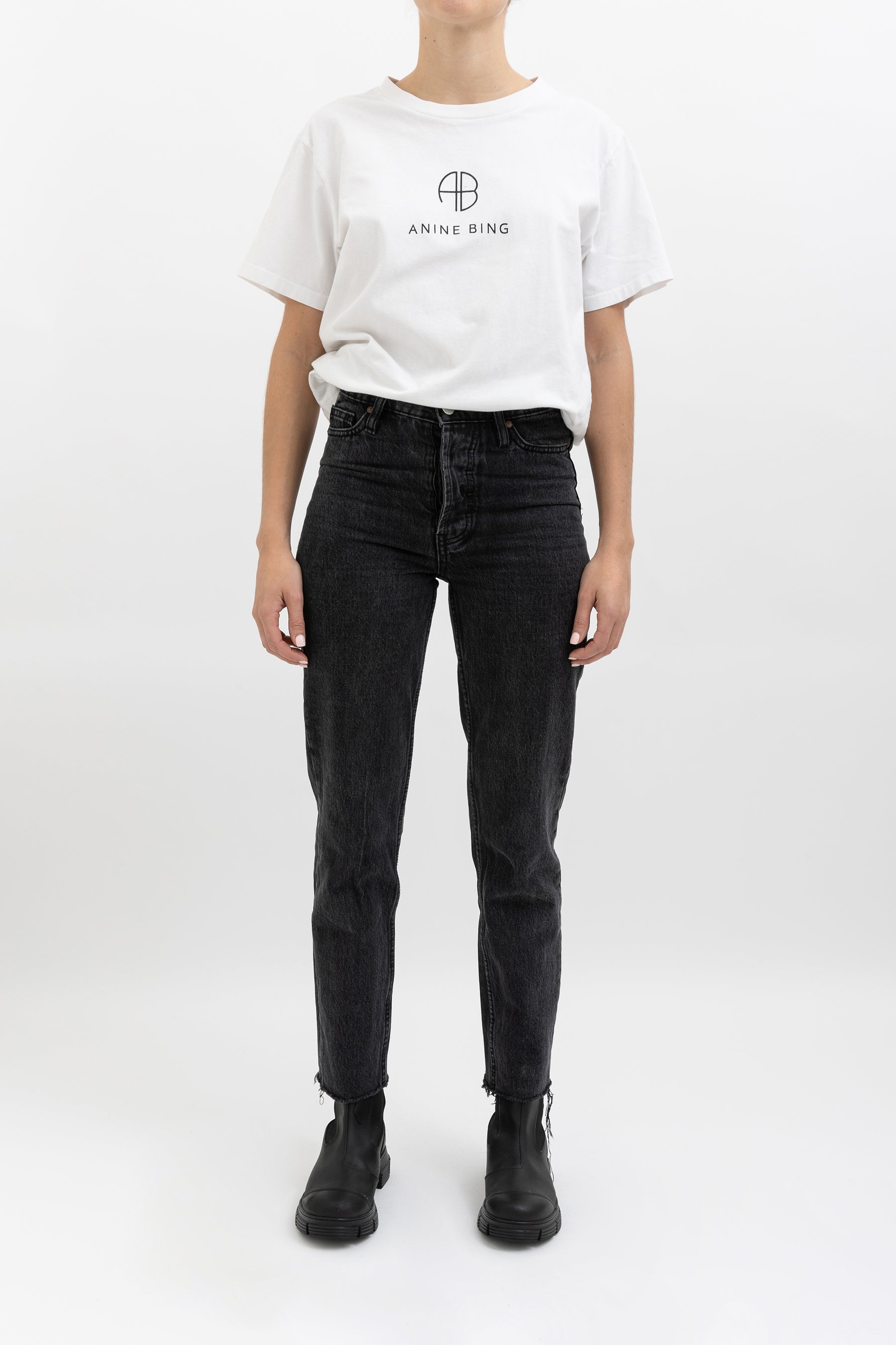 Margot Straight Leg Crop Jeans