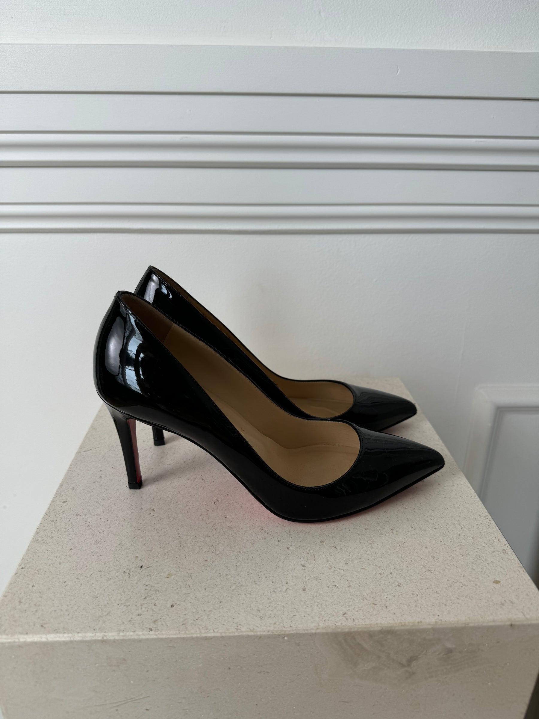 Christian Louboutin Black Patent Leather Pigalle Pumo 85mm, 38.5