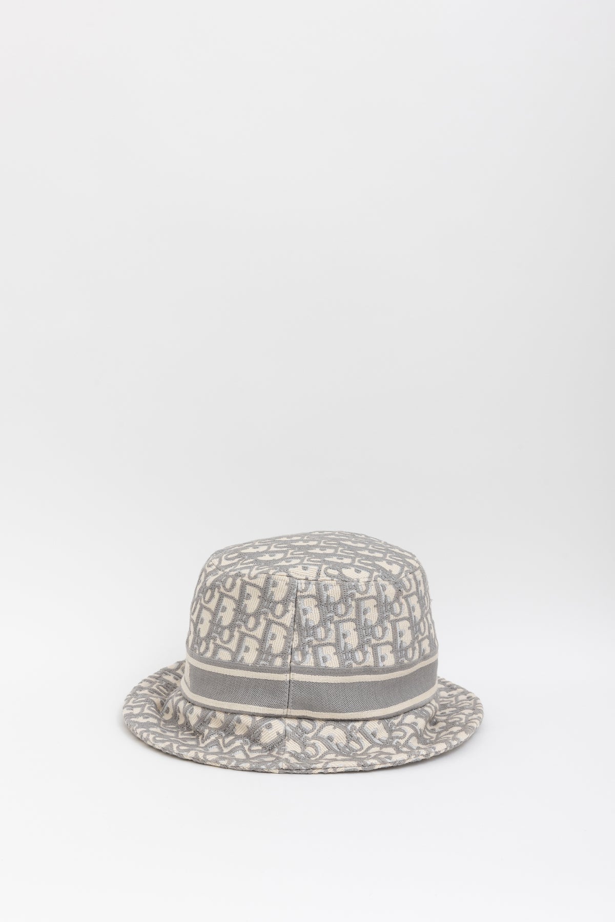 Oblique Small Brim Bucket Hat White