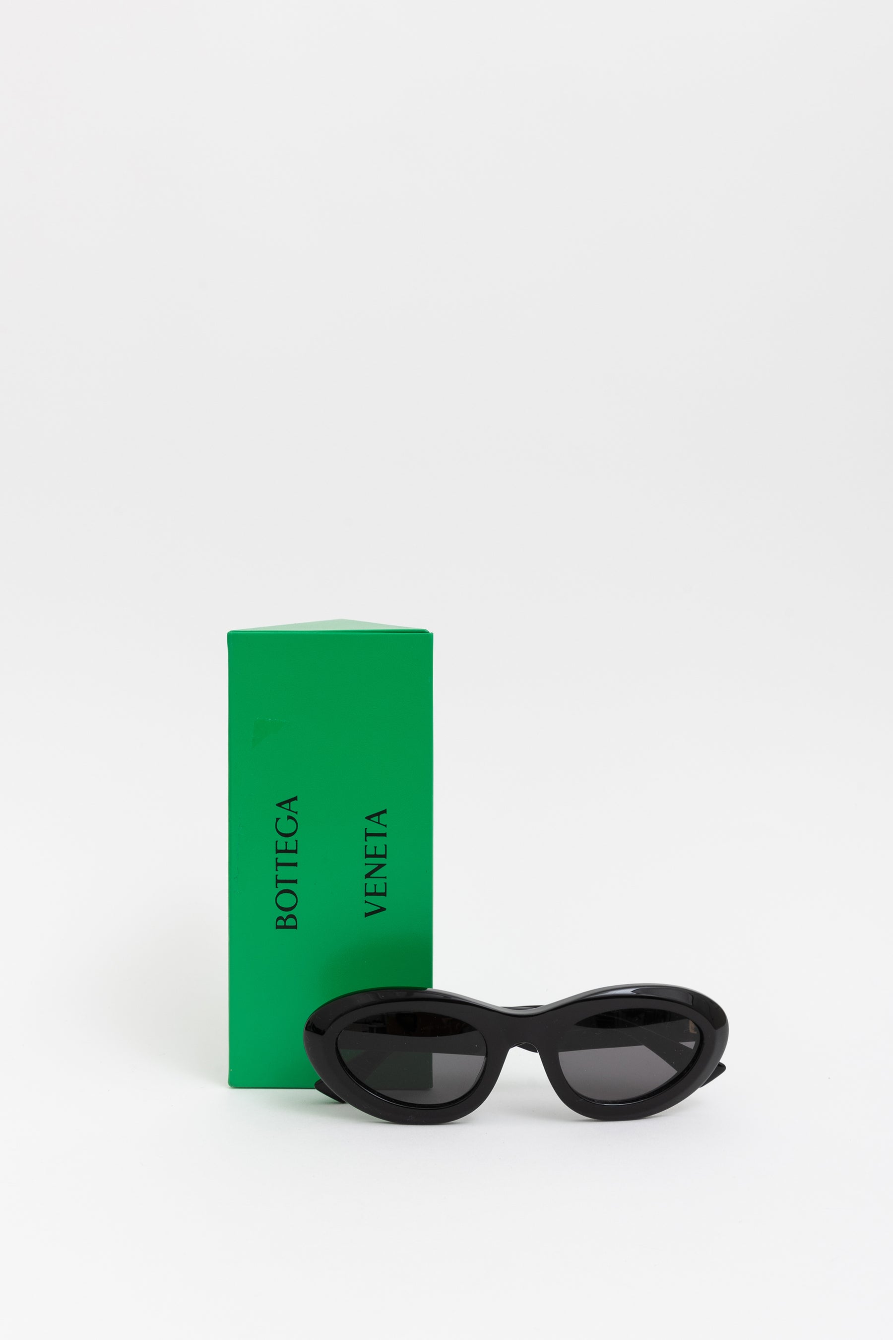 Bombe Oval Sunglasses