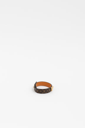 Monogram Essential V Bracelet 17