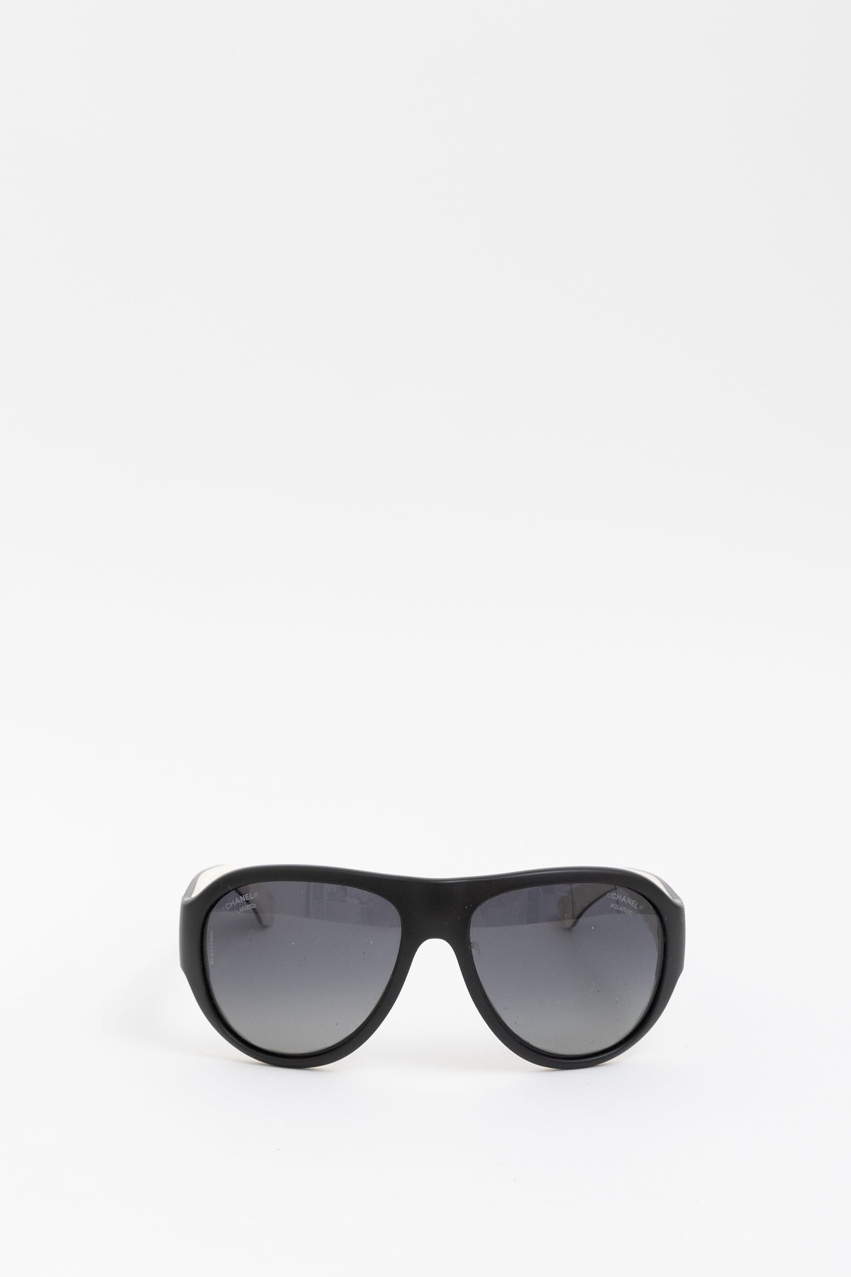 Logo Pilot Sunglasses