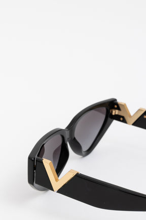 Logo Cat Eye Sunglasses