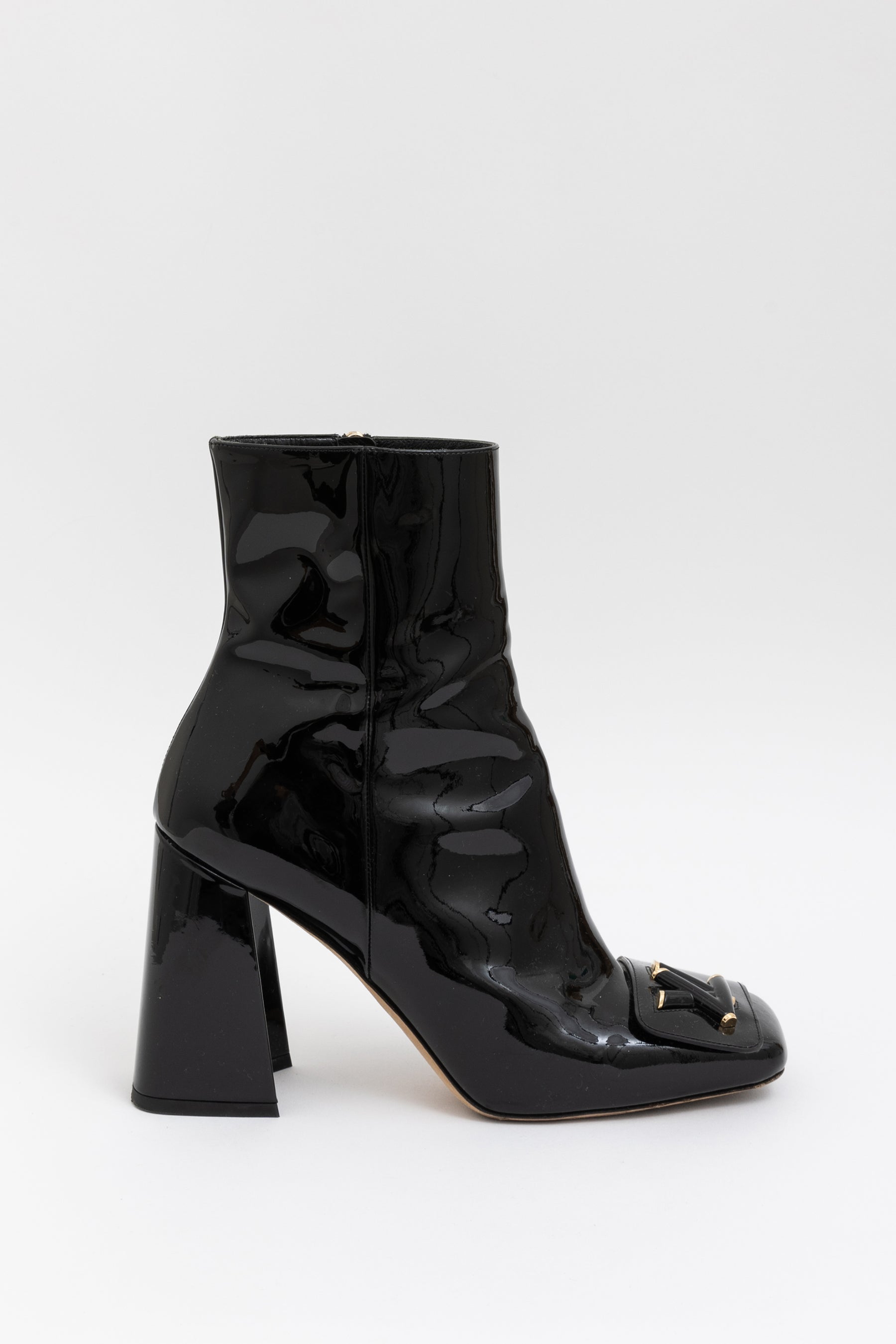 Shake Ankle Boots