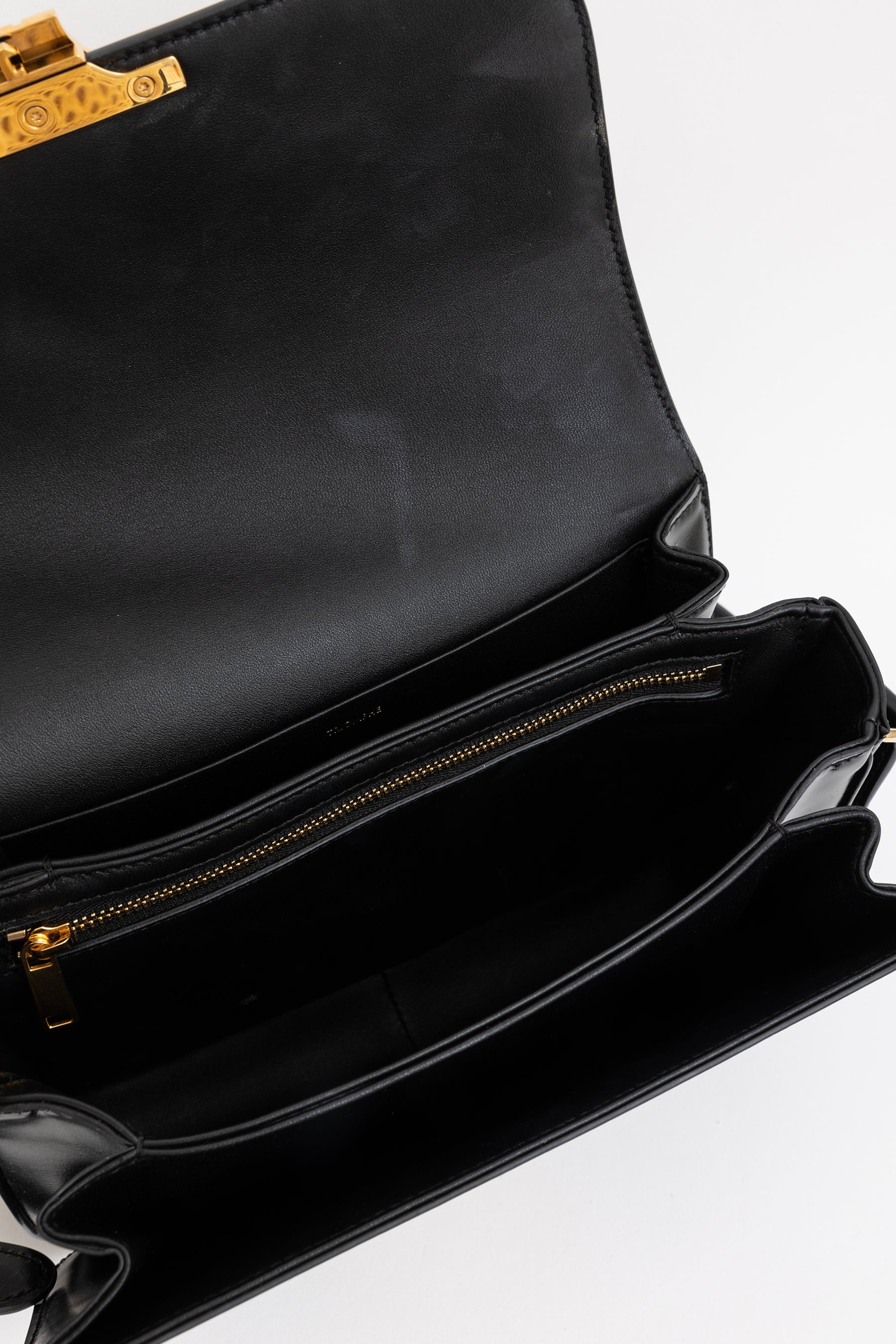 Classique Triomphe Shoulder Bag