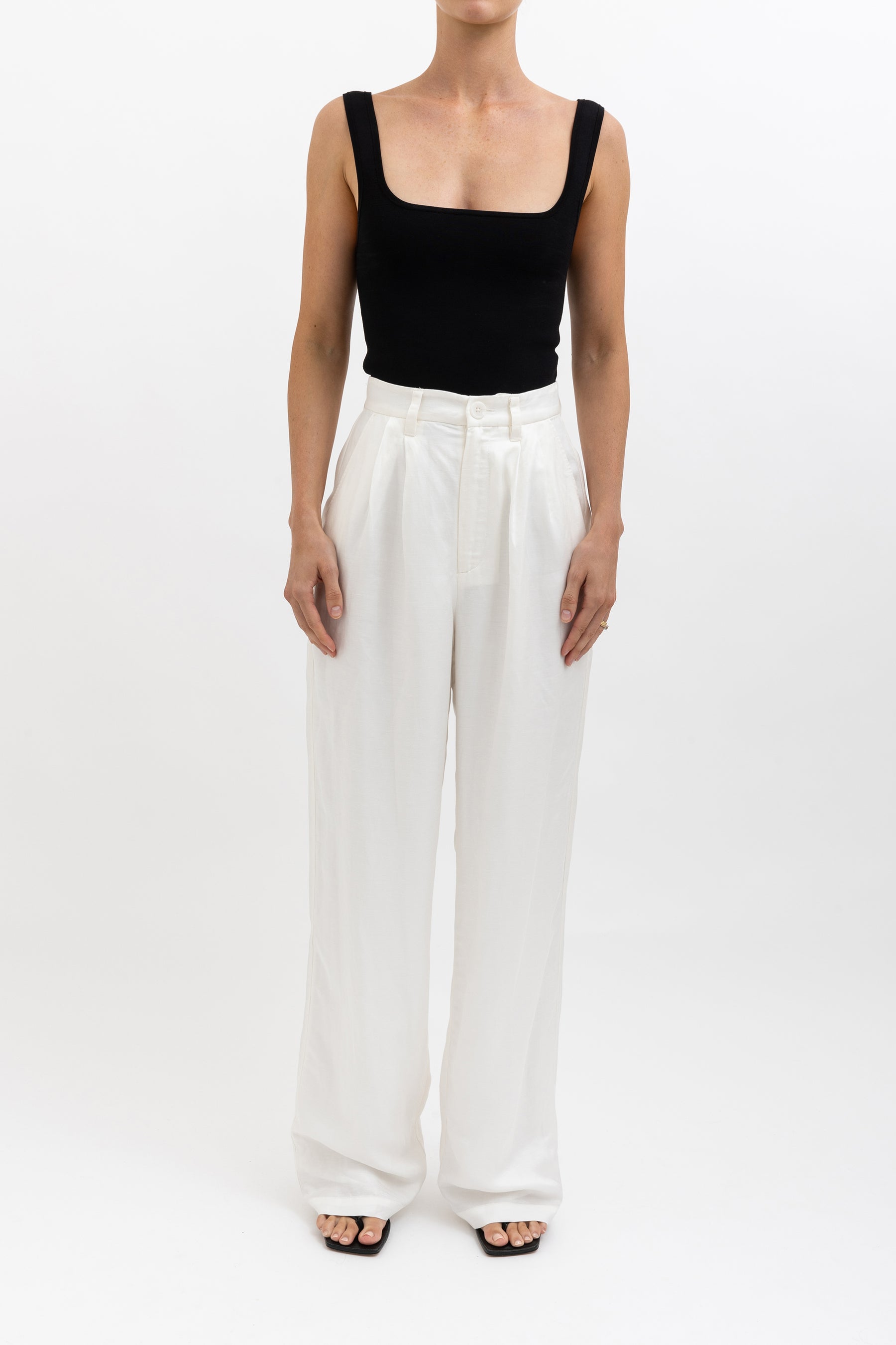 Pleat Front Trouser