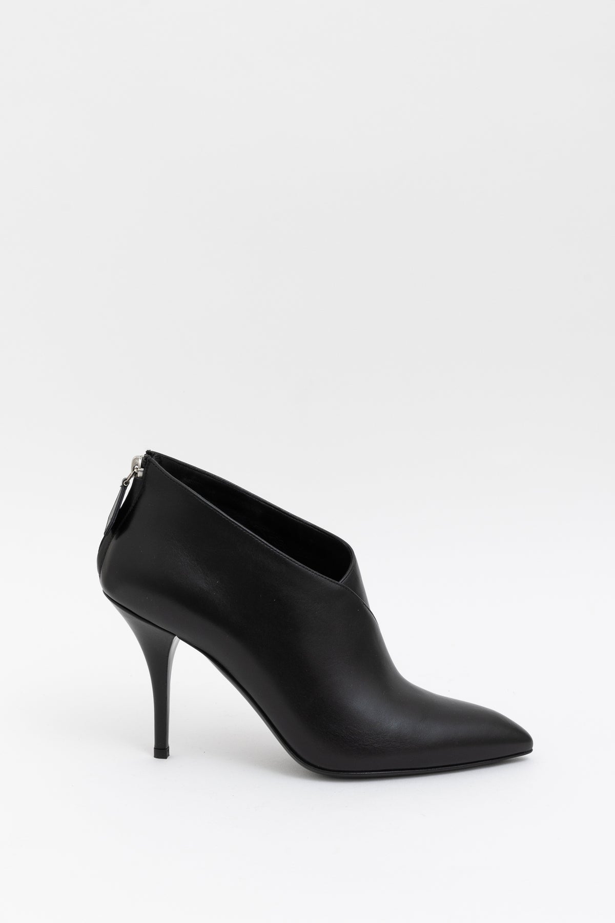 Hermès Black Pointed Leather Booties, 38