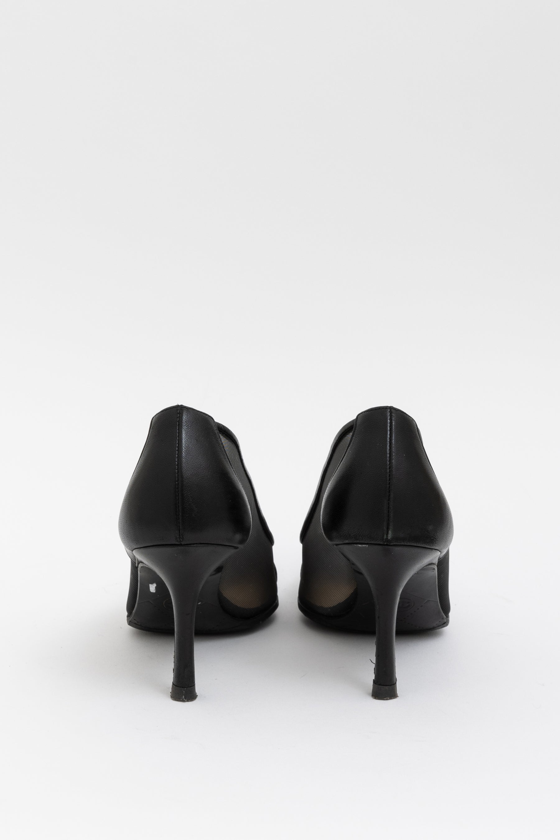 Pointed Logo Pump