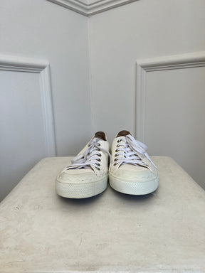 Chloé White Scallop Detail Sneakers, 41