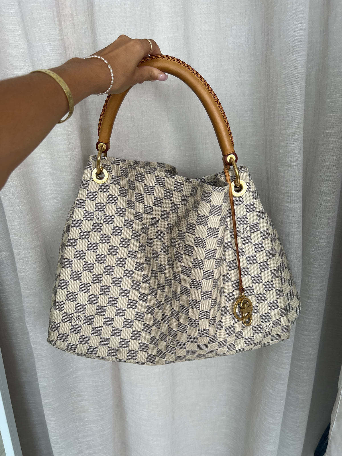 Louis Vuitton Damier Azur Canvas Artsy MM Bag