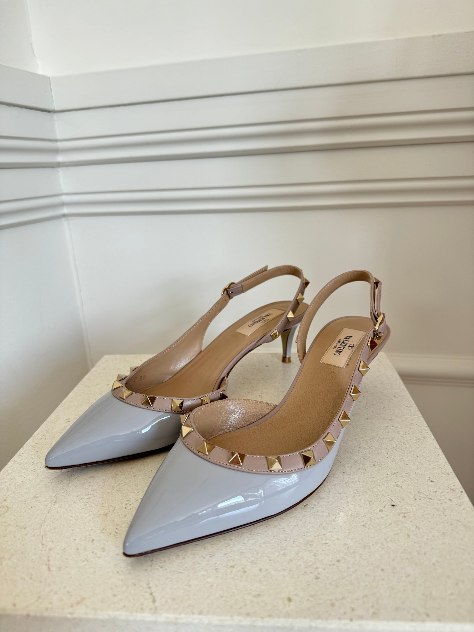 Valentino Garavani Grey and Beige Rockstud Slingback, 39