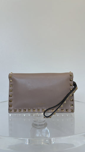 Valentino Garavani Rockstud Leather Wristlet Pink Beige