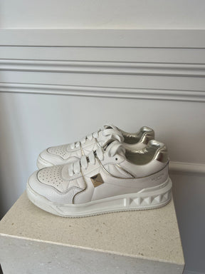 Valentino Garavani White One Stud Sneakers, 38.5