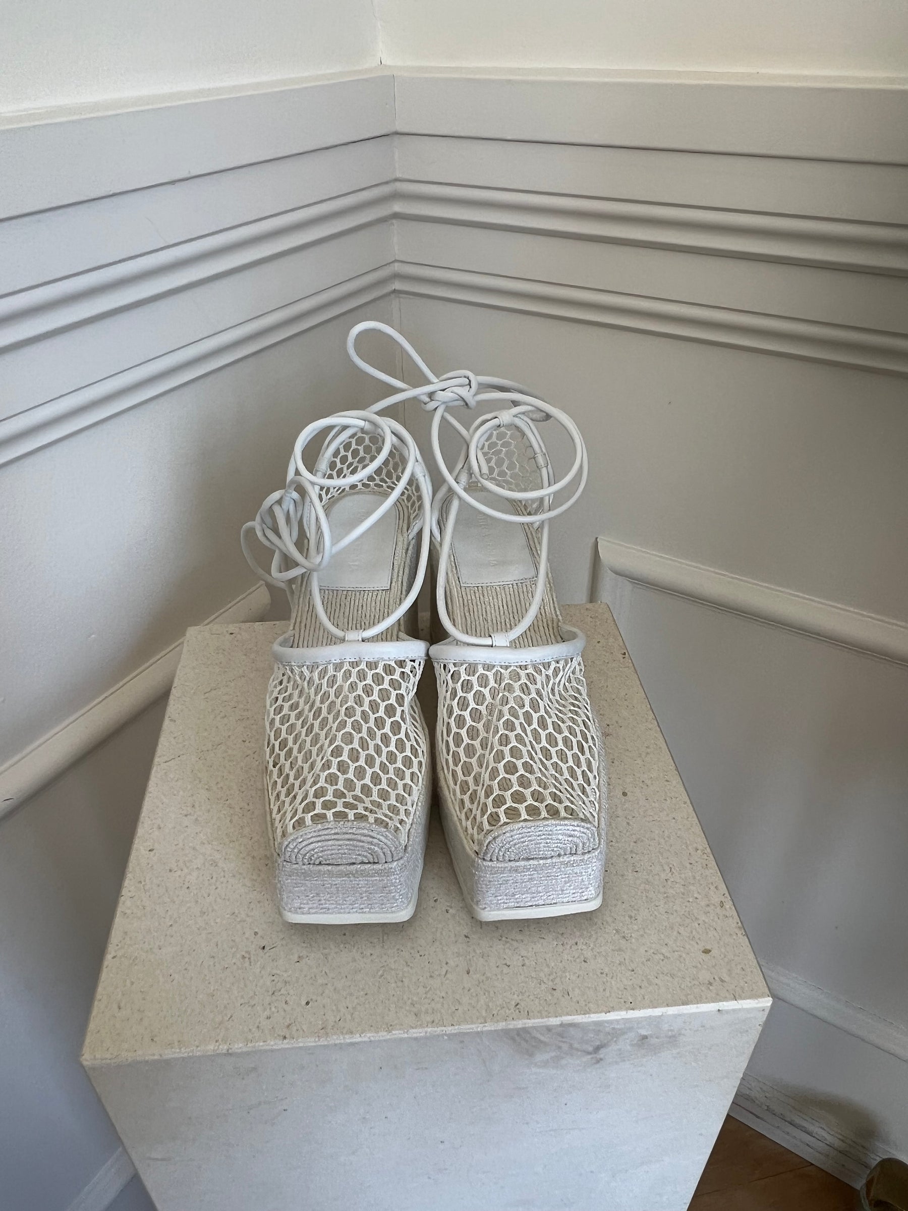 Bottega Veneta White Net Espadrille Wedge, 41