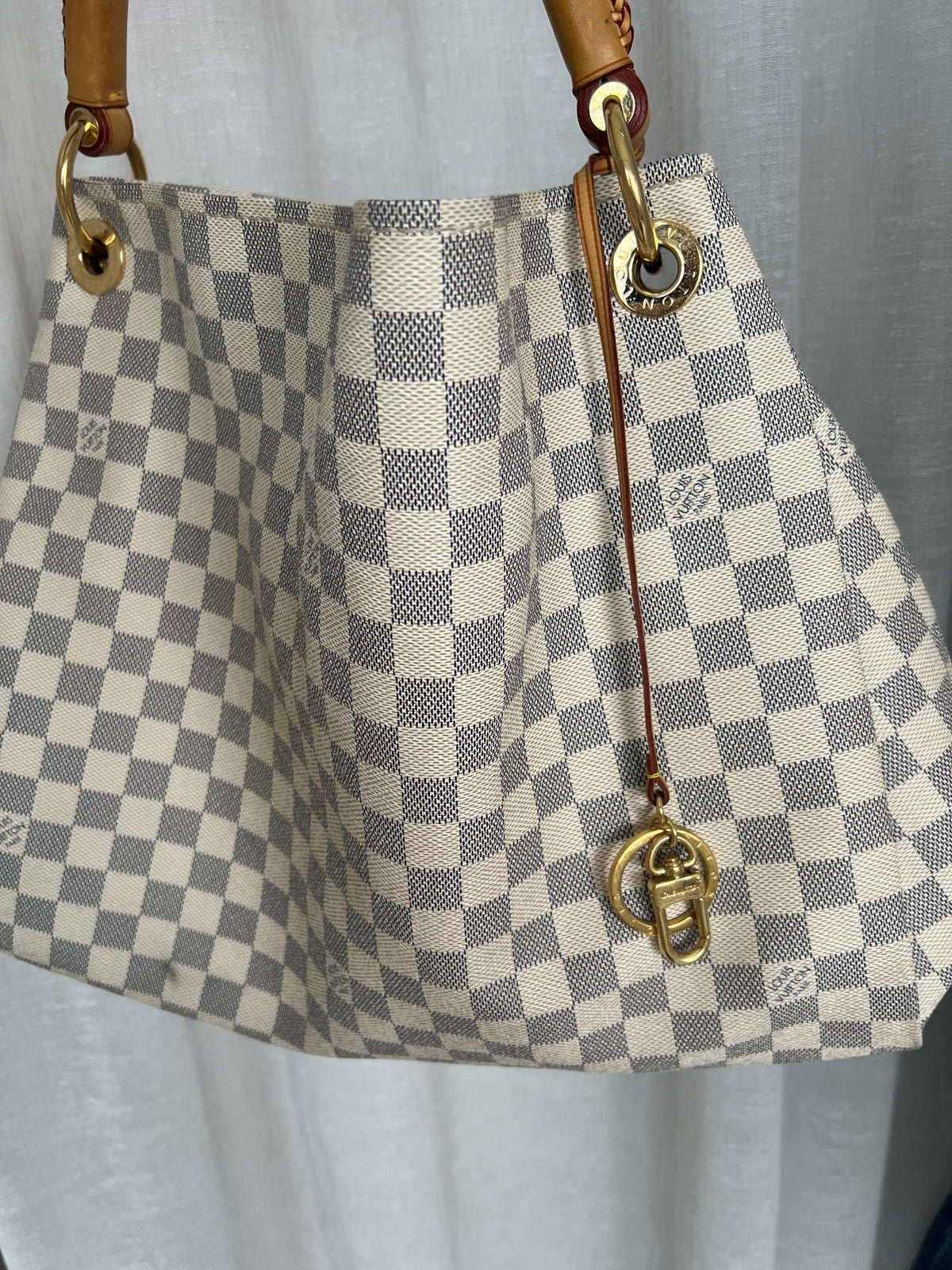 Louis Vuitton Damier Azur Canvas Artsy MM Bag