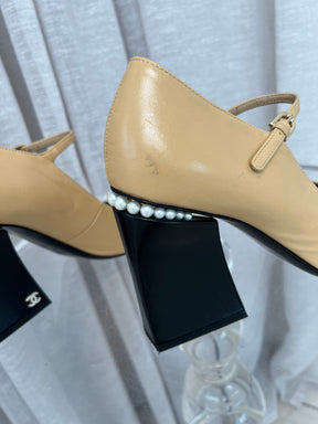 Chanel Beige and Black Pearl Block Heel Pumps, 41C