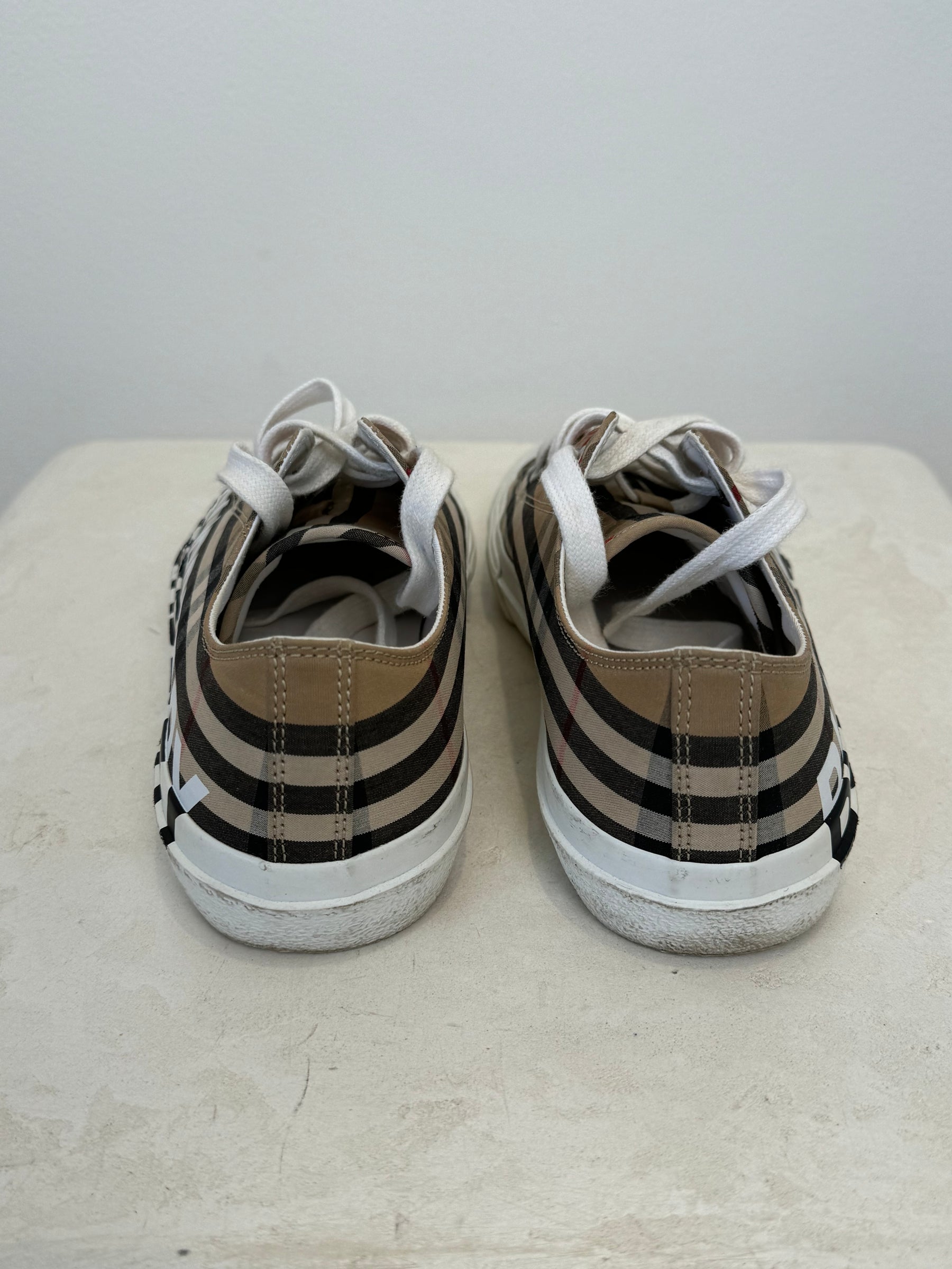 Burberry Canvas Check Logo Trainers, 38