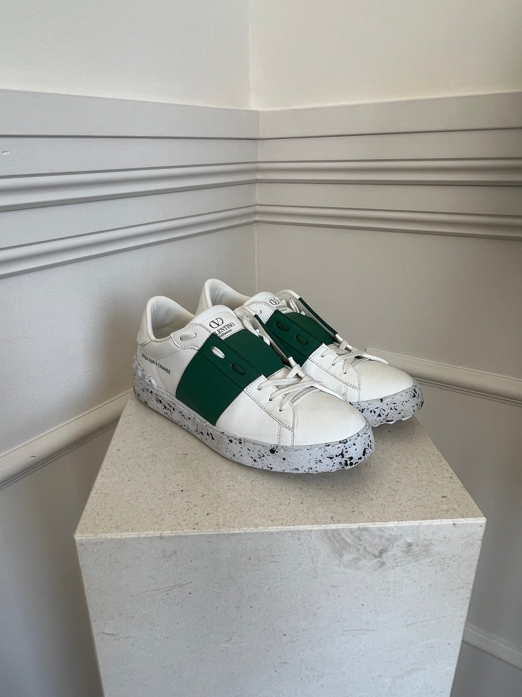 Valentino Garavani White and Green Open Two Tone Rockstud Sneakerss, 40.5