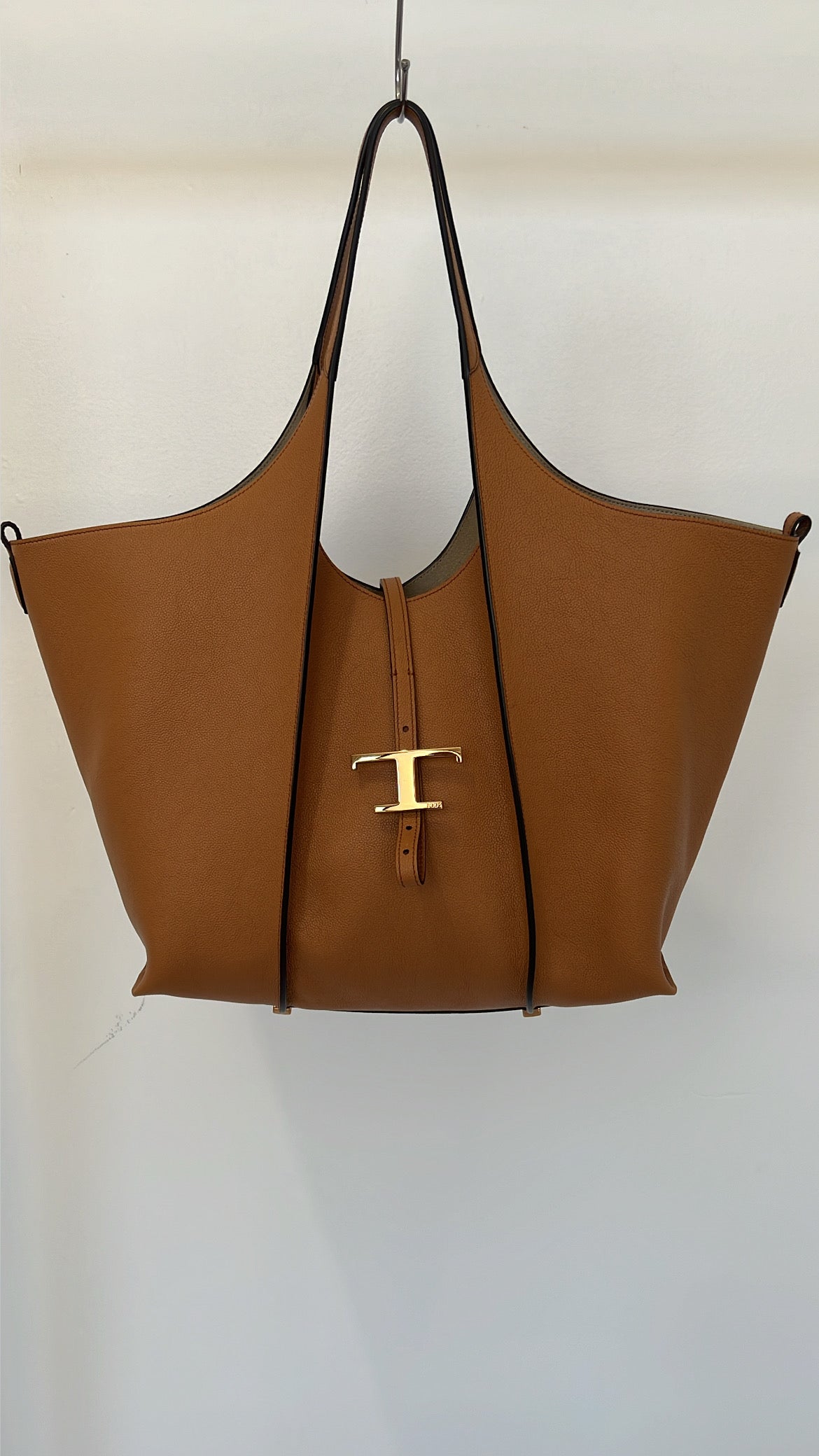 Tods Timeless Leather Shopping Bag