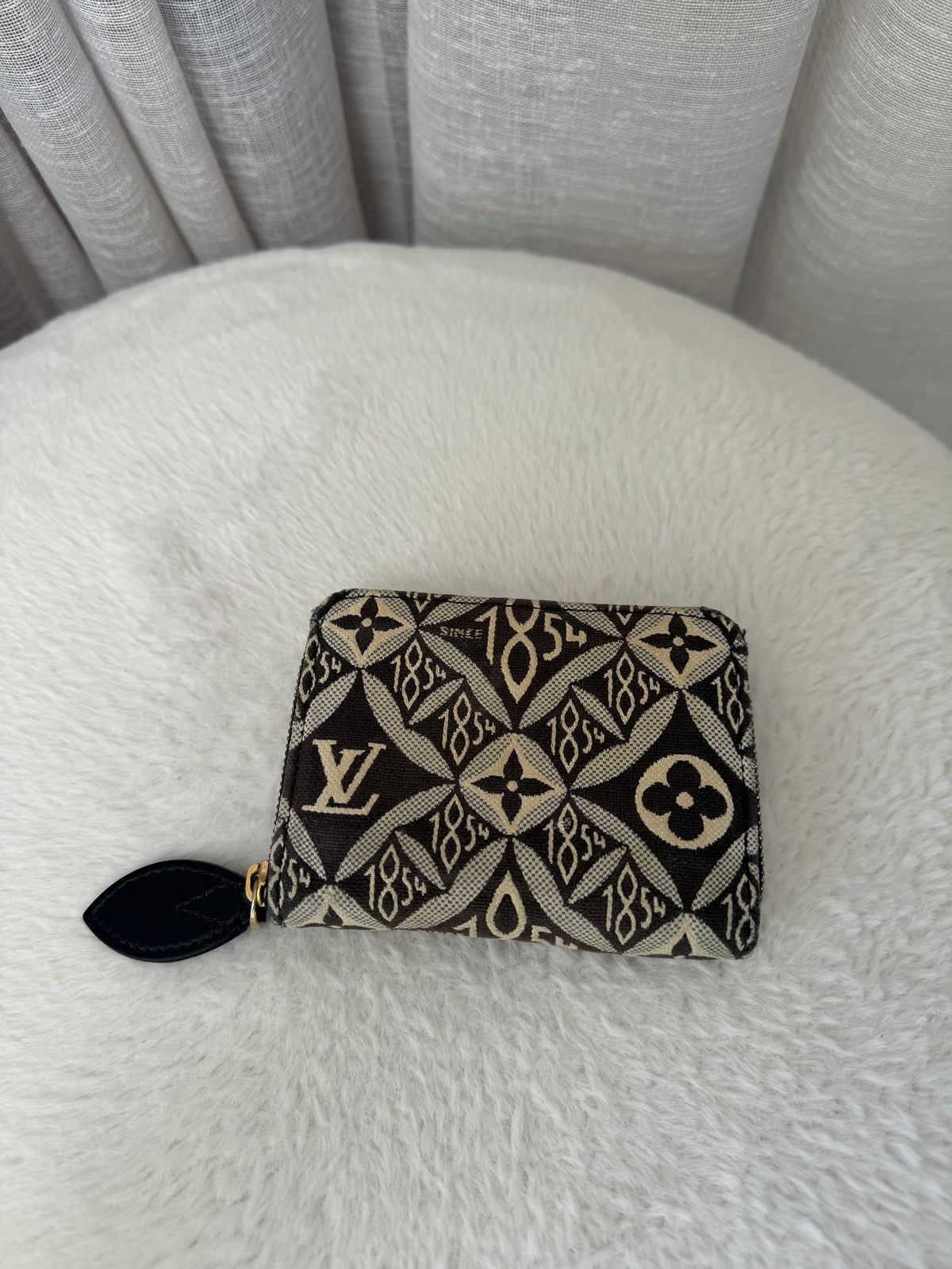 Louis Vuitton Small Monogram Zippy Wallet Jacquard