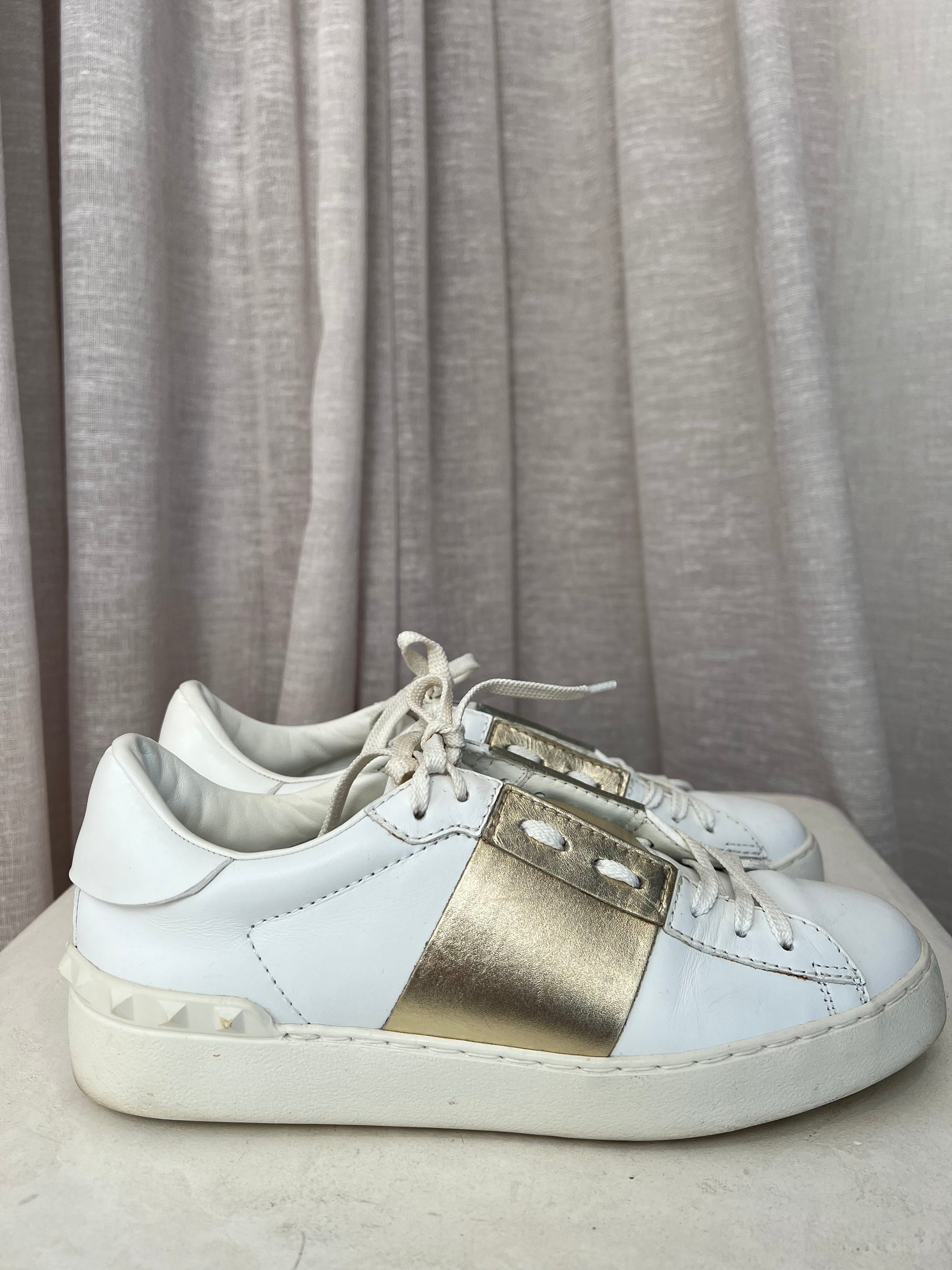 Valentino Garavani White and Gold Leather Rockstud Sneakers, 38.5