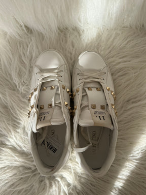 Valentino Garavani Rockstud Untitled White Leather Sneakers, 38